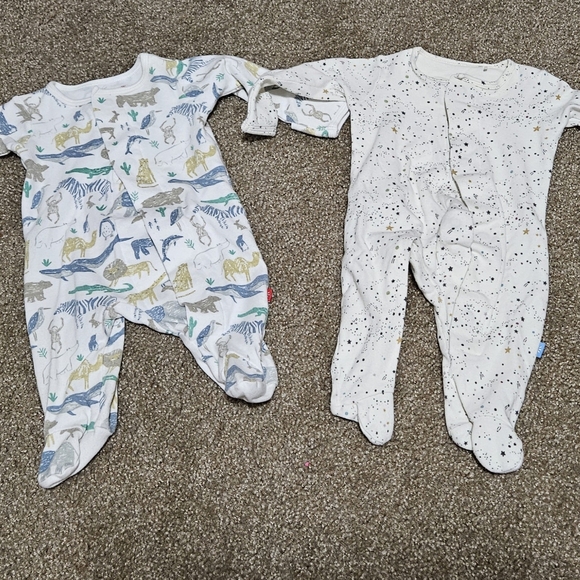 Magnetic Me Onsie Bundle - Picture 1 of 7